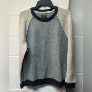Abercrombie & Fitch Sweater
Mens Large Sleeve Pullover Gray/Cream